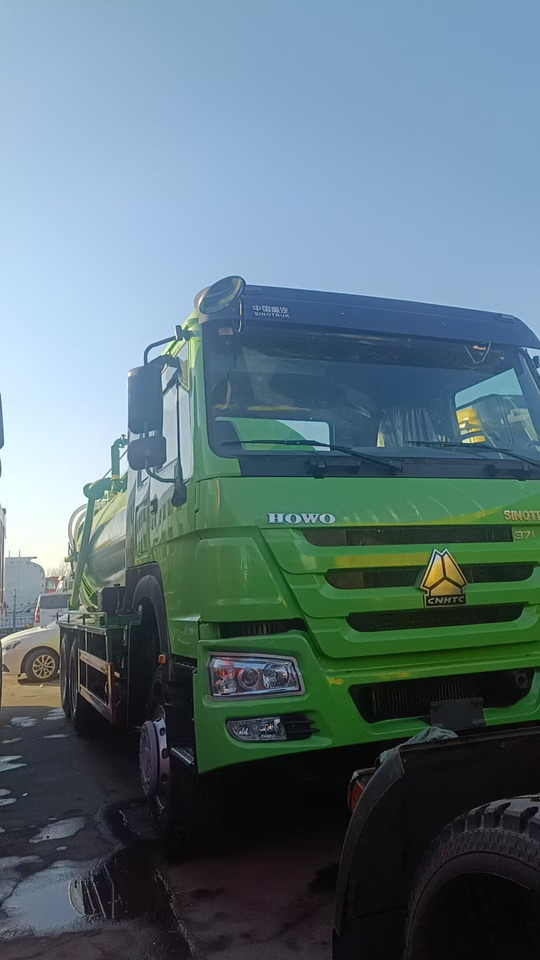 SINOTRUK HOWO Sewage Suction Truck 6*4 Click Here for Discount - Fekálne vozidlo: obrázok 3 SINOTRUK HOWO Sewage Suction Truck 6*4 Click Here for Discount - Fekálne vozidlo: obrázok 3