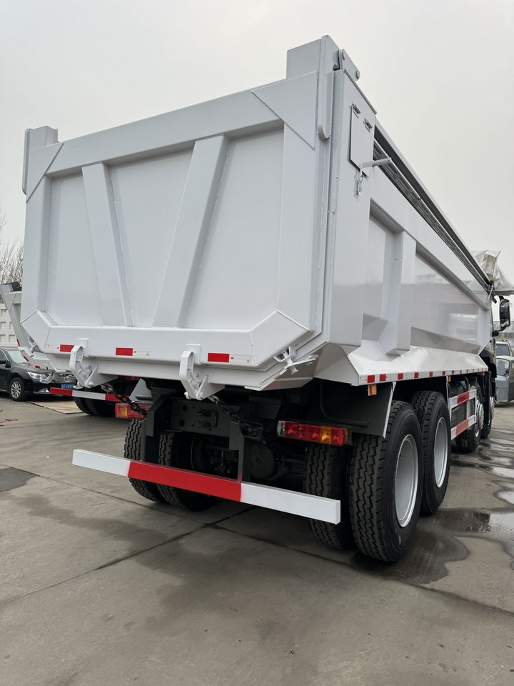 SINOTRUK NX400 8X4 - Sklápač: obrázok 2 SINOTRUK NX400 8X4 - Sklápač: obrázok 2