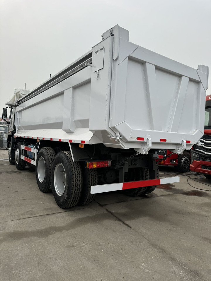 SINOTRUK NX400 8X4 - Sklápač: obrázok 3 SINOTRUK NX400 8X4 - Sklápač: obrázok 3