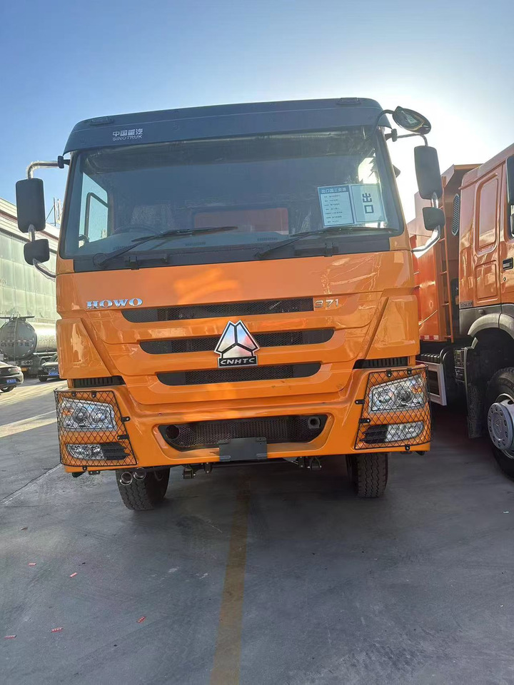 Sinotrack HOWO 6x4 Dump Truck Click for Discount - Sklápač: obrázok 4 Sinotrack HOWO 6x4 Dump Truck Click for Discount - Sklápač: obrázok 4