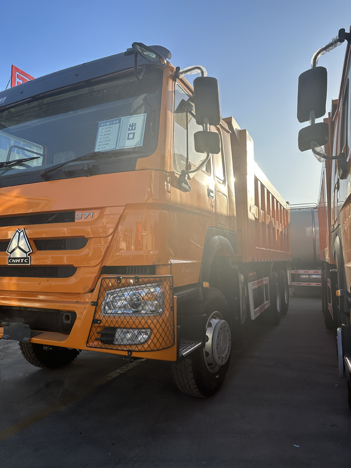 Sinotrack HOWO 6x4 Dump Truck Click for Discount - Sklápač: obrázok 2 Sinotrack HOWO 6x4 Dump Truck Click for Discount - Sklápač: obrázok 2