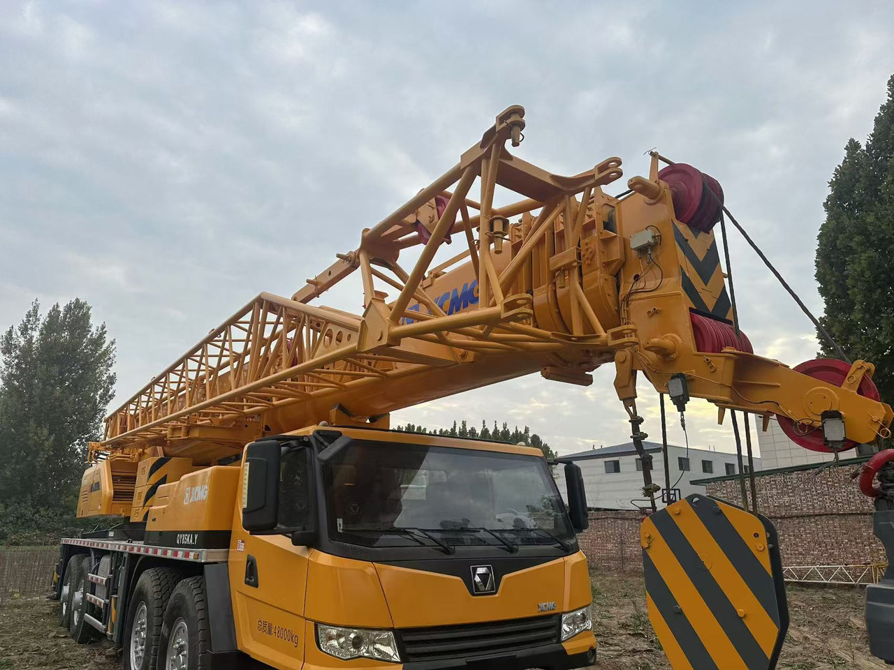 XCMG Crane QY85KAY - Stavebné stroje: obrázok 5 XCMG Crane QY85KAY - Stavebné stroje: obrázok 5