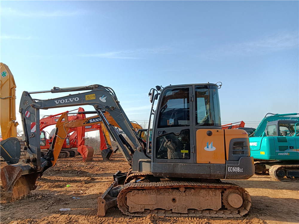 VOLVO EC60BLC - Pásové rýpadlo: obrázok 3 VOLVO EC60BLC - Pásové rýpadlo: obrázok 3