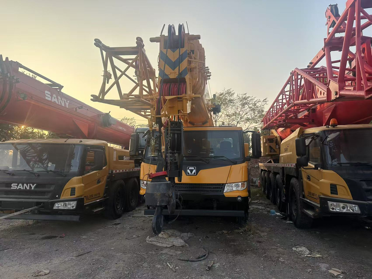 XCMG Crane QY85K CLICK HERE FOR DISCOUNT - Žeriav: obrázok 5 XCMG Crane QY85K CLICK HERE FOR DISCOUNT - Žeriav: obrázok 5