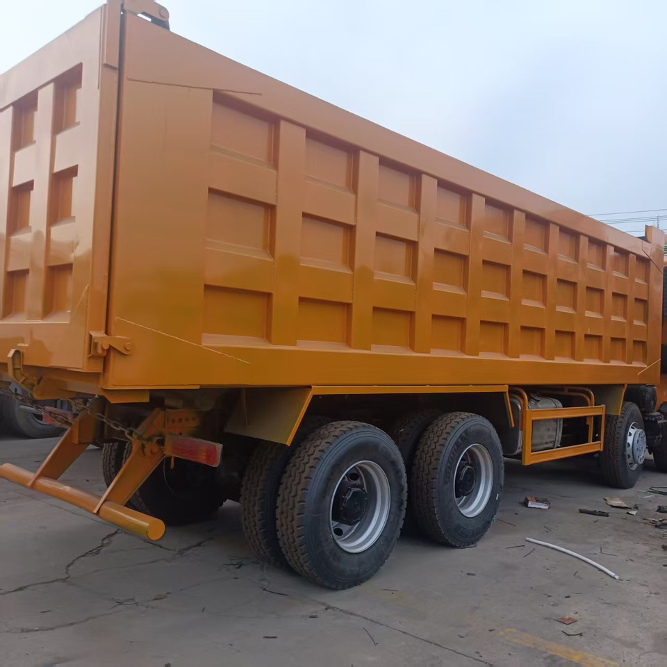 Shacman F3000 8X4 - Sklápač: obrázok 3 Shacman F3000 8X4 - Sklápač: obrázok 3