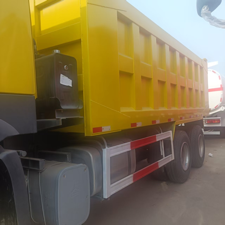 Sinotruk howo 371 6x4 - Sklápač: obrázok 5 Sinotruk howo 371 6x4 - Sklápač: obrázok 5