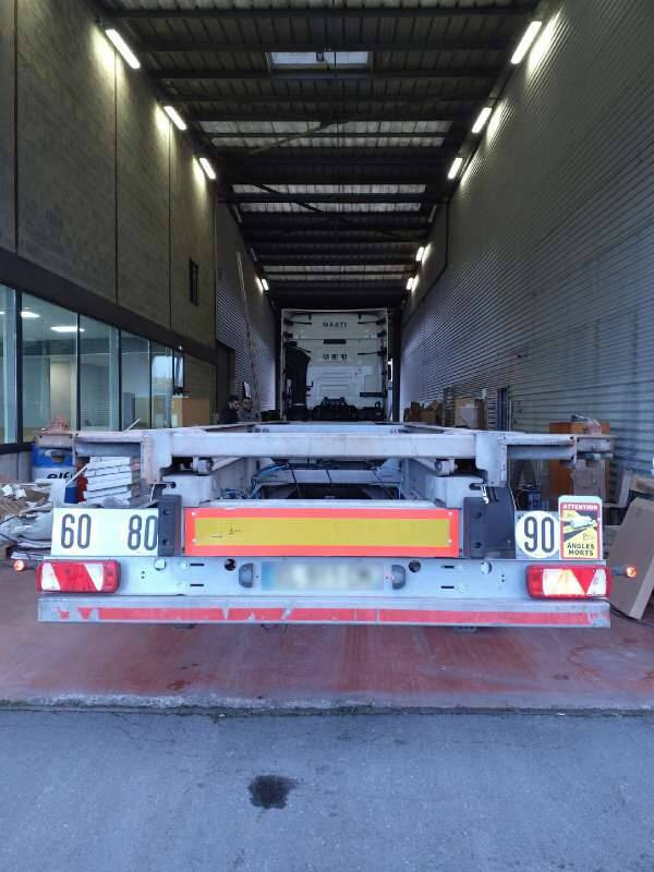 Semi-remorque 3 Essieux 38 TONNES CHARIOT COULISSANT - Náves preprava kontajnerov/ Výmenná nadstavba: obrázok 3 Semi-remorque 3 Essieux 38 TONNES CHARIOT COULISSANT - Náves preprava kontajnerov/ Výmenná nadstavba: obrázok 3