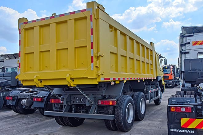 SINOTRUK Howo 400 10 Wheeler Tipper Truck for Sale in Côte d'Ivoire - Sklápač: obrázok 2 SINOTRUK Howo 400 10 Wheeler Tipper Truck for Sale in Côte d'Ivoire - Sklápač: obrázok 2