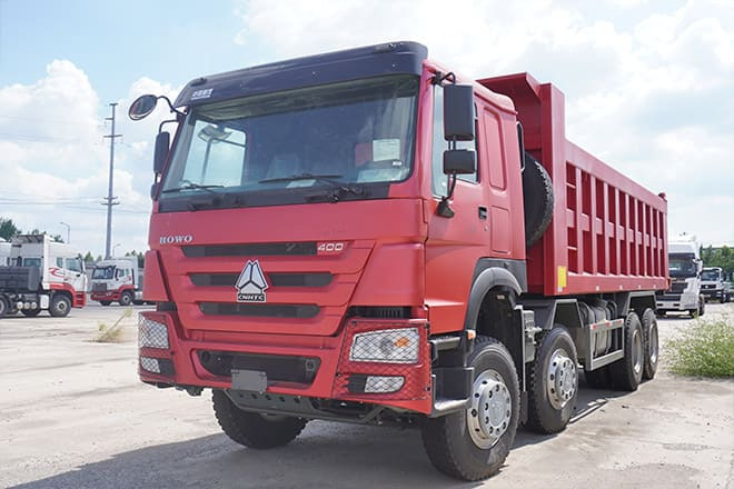 SINOTRUK Sinotruk Howo 8x4 Dump Truck for Sale in Cameroon - Sklápač: obrázok 3 SINOTRUK Sinotruk Howo 8x4 Dump Truck for Sale in Cameroon - Sklápač: obrázok 3