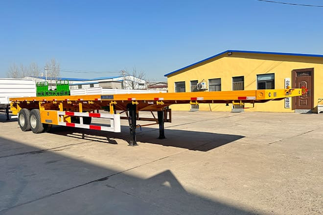 TITAN 2 Axle 40 Ft Flatbed Trailer for Sale in Uganda - Plošinový/ Valníkový náves: obrázok 2 TITAN 2 Axle 40 Ft Flatbed Trailer for Sale in Uganda - Plošinový/ Valníkový náves: obrázok 2