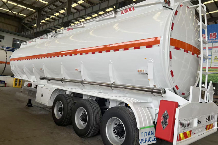 TITAN 40000 Liters Fuel Tanker Trailer for Sale in Zambia - Cisternový náves: obrázok 3 TITAN 40000 Liters Fuel Tanker Trailer for Sale in Zambia - Cisternový náves: obrázok 3