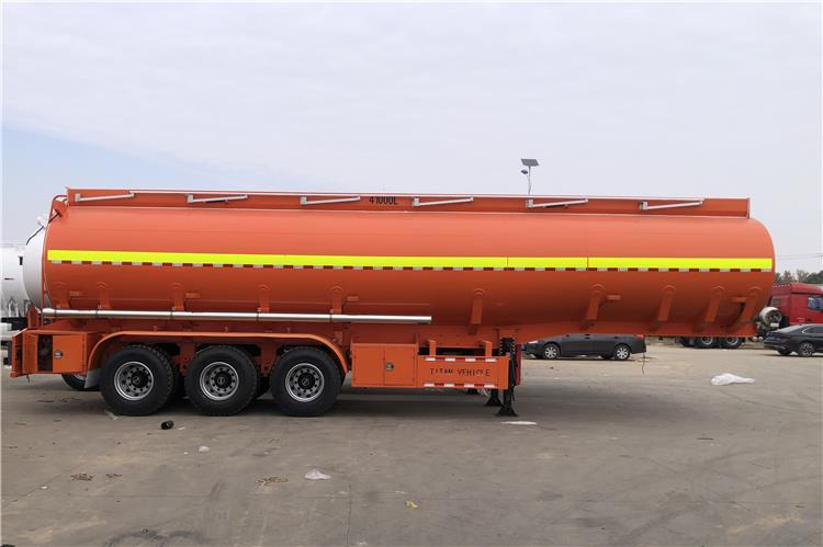 TITAN 45000 Liters Fuel Oil Diesel Tanker Trailer for Sale In Saudi Arabia - Cisternový náves: obrázok 2 TITAN 45000 Liters Fuel Oil Diesel Tanker Trailer for Sale In Saudi Arabia - Cisternový náves: obrázok 2