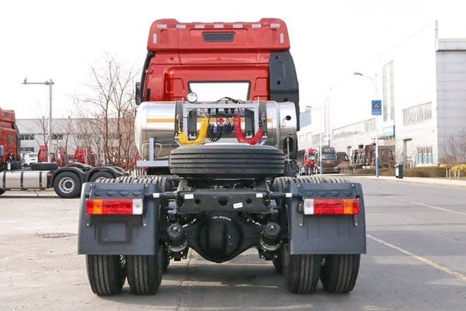 FAW FAW 6X4 Trucks for Sale Prices in Vanuatu - Ťahač: obrázok 4 FAW FAW 6X4 Trucks for Sale Prices in Vanuatu - Ťahač: obrázok 4