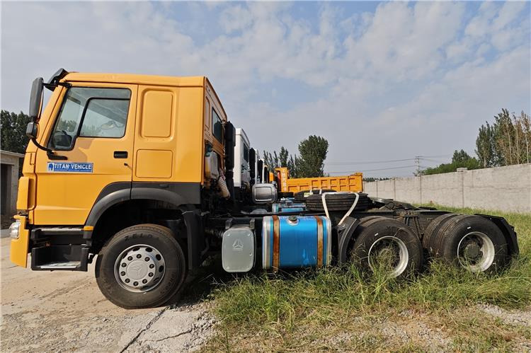 Sinotruk Used Howo Truck 371 hp 6x4 Head for Sale In Ghana Accra - Ťahač: obrázok 4 Sinotruk Used Howo Truck 371 hp 6x4 Head for Sale In Ghana Accra - Ťahač: obrázok 4