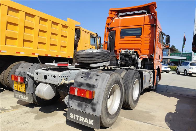 Sinotruk Used Sitrak Tractor Truck 6x4 for Sale In Uganda - Ťahač: obrázok 2 Sinotruk Used Sitrak Tractor Truck 6x4 for Sale In Uganda - Ťahač: obrázok 2