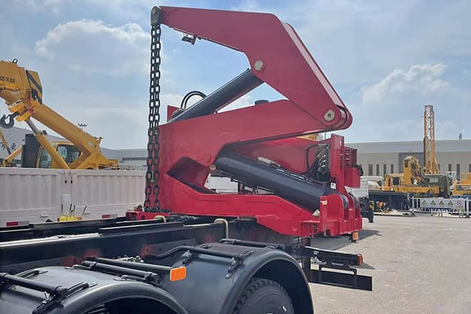 XCMG 20 Ft Side Lifter Truck for Sale in Papua New Guinea - Kontejnérový podvozek/ Výměnná nástavba: obrázok 2 XCMG 20 Ft Side Lifter Truck for Sale in Papua New Guinea - Kontejnérový podvozek/ Výměnná nástavba: obrázok 2