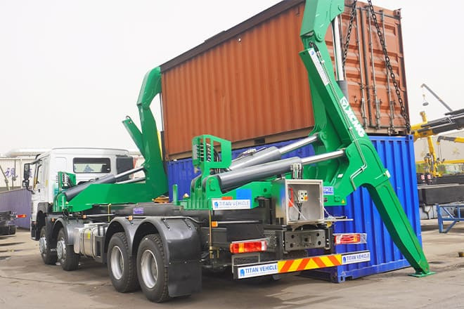 XCMG 20 Ft Side Loader Truck for Sale in Zambia - Kontejnérový podvozek/ Výměnná nástavba: obrázok 2 XCMG 20 Ft Side Loader Truck for Sale in Zambia - Kontejnérový podvozek/ Výměnná nástavba: obrázok 2