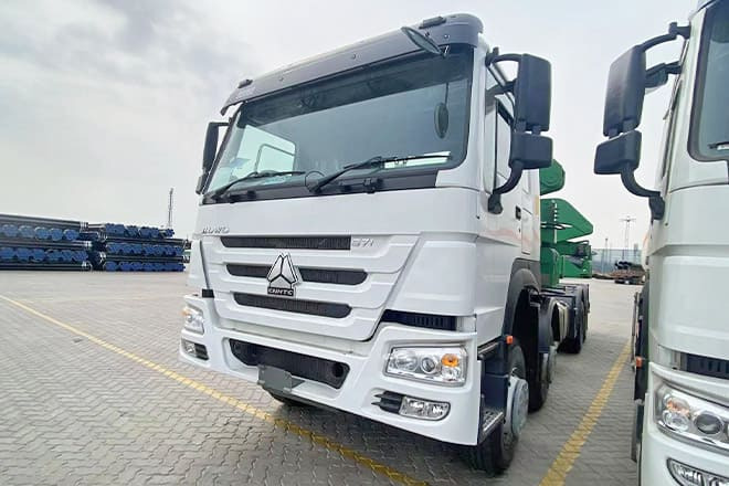 XCMG 20Ft Container Side Loader Truck for Sale in Tanzania - Kontejnérový podvozek/ Výměnná nástavba: obrázok 4 XCMG 20Ft Container Side Loader Truck for Sale in Tanzania - Kontejnérový podvozek/ Výměnná nástavba: obrázok 4