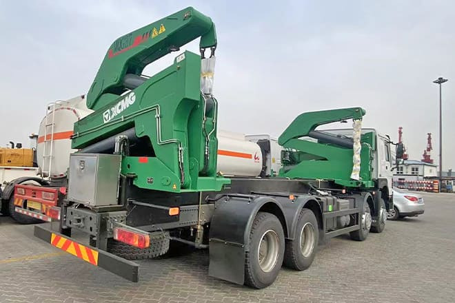 XCMG 20Ft Container Side Loader Truck for Sale in Tanzania - Kontejnérový podvozek/ Výměnná nástavba: obrázok 1 XCMG 20Ft Container Side Loader Truck for Sale in Tanzania - Kontejnérový podvozek/ Výměnná nástavba: obrázok 1