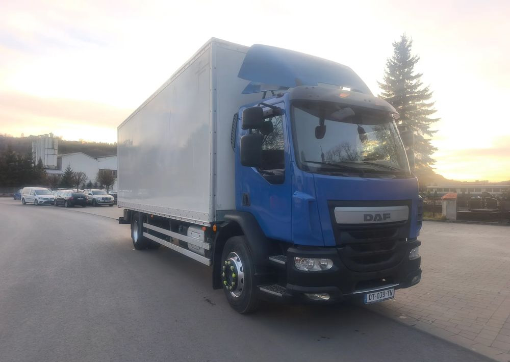 DAF LF 18.320 Kontener 20 palet - Skříňový nákladní auto: obrázok 2 DAF LF 18.320 Kontener 20 palet - Skříňový nákladní auto: obrázok 2