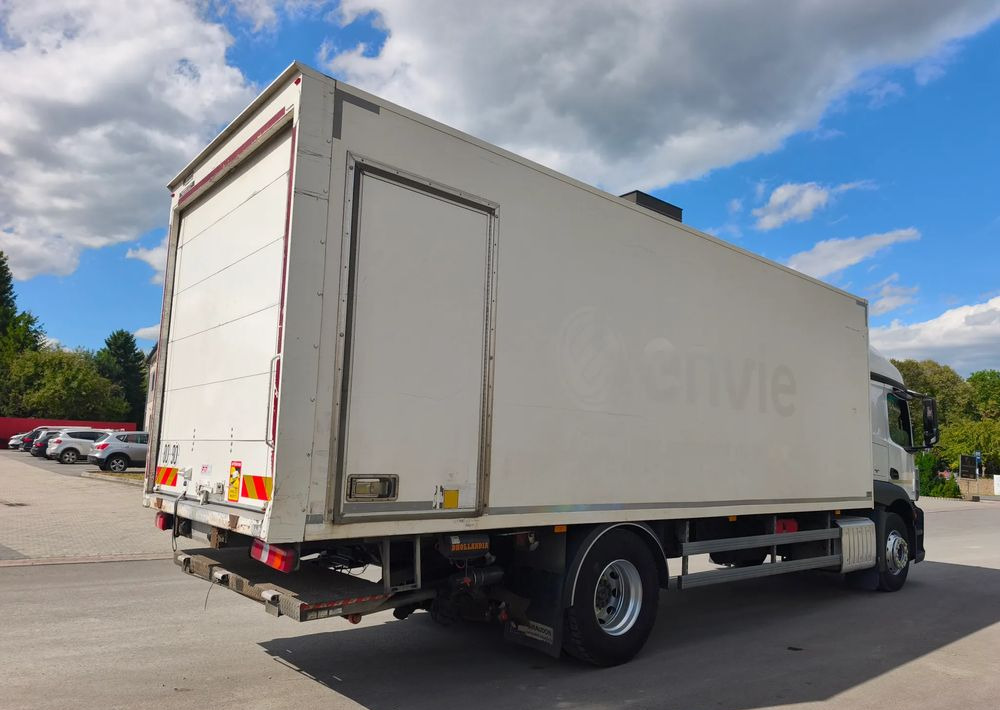 Mercedes-Benz ACTROS 18.360 kontener 18 p , winda - Skříňový nákladní auto: obrázok 5 Mercedes-Benz ACTROS 18.360 kontener 18 p , winda - Skříňový nákladní auto: obrázok 5