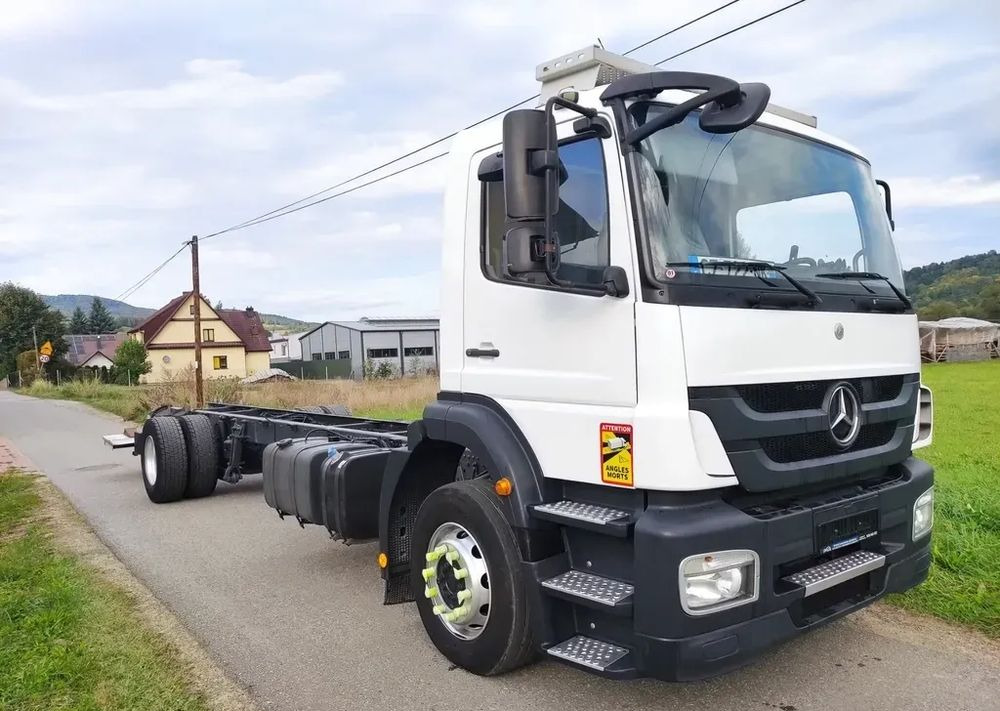 Mercedes-Benz AXOR 1829 rama do zabudowy blokada mostu - Podvozek s kabinou: obrázok 3 Mercedes-Benz AXOR 1829 rama do zabudowy blokada mostu - Podvozek s kabinou: obrázok 3