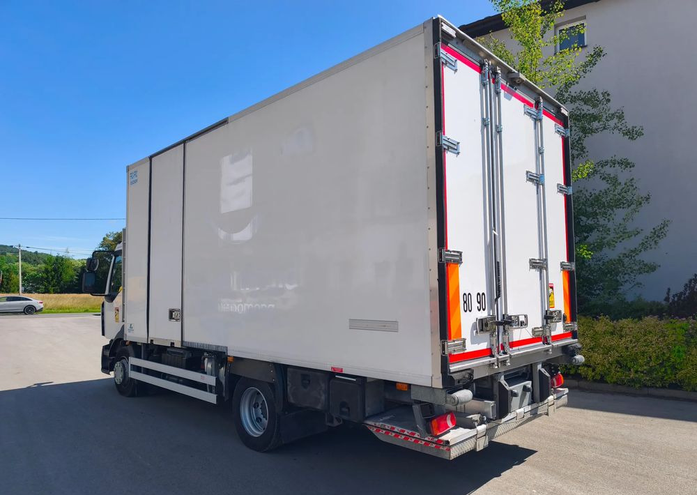 Renault GAMA D 12.210 chłodnia izoterma 14 palet poduszka - Chladirenské nákladné vozidlo: obrázok 2 Renault GAMA D 12.210 chłodnia izoterma 14 palet poduszka - Chladirenské nákladné vozidlo: obrázok 2