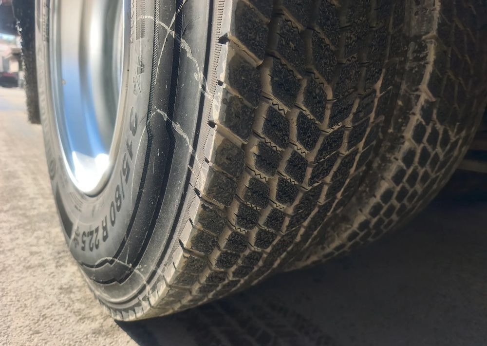 Renault GAMA D 18.320  chłodnia izoterma 19 palet - Chladirenské nákladné vozidlo: obrázok 5 Renault GAMA D 18.320  chłodnia izoterma 19 palet - Chladirenské nákladné vozidlo: obrázok 5
