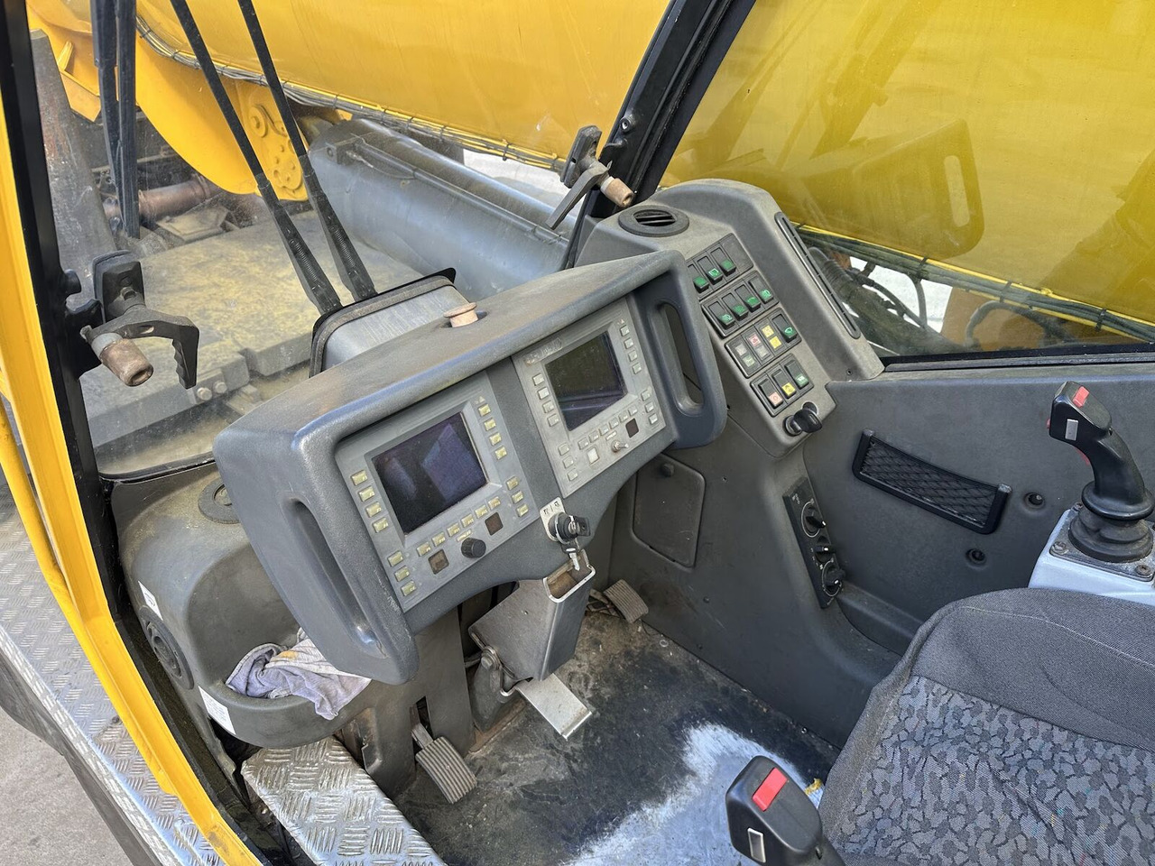 Žeriav pre všetky terény Grove Grove GMK 4100 L: obrázok 6