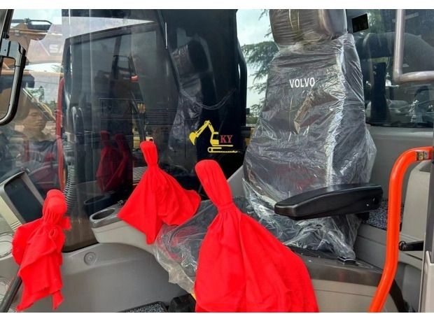 2022 Volvo EC 350 - Pásové rýpadlo: obrázok 4 2022 Volvo EC 350 - Pásové rýpadlo: obrázok 4