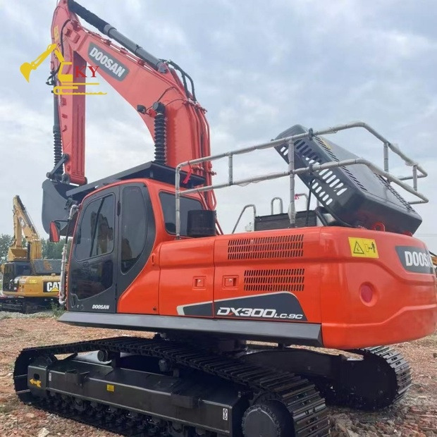 2023 Doosan DX300 - Pásové rýpadlo: obrázok 1 2023 Doosan DX300 - Pásové rýpadlo: obrázok 1