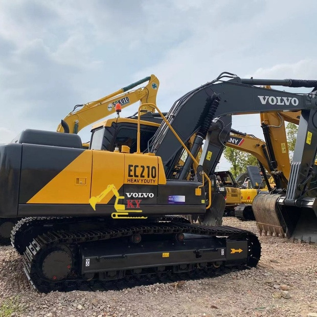 2023 Volvo EC210 - Pásové rýpadlo: obrázok 2 2023 Volvo EC210 - Pásové rýpadlo: obrázok 2