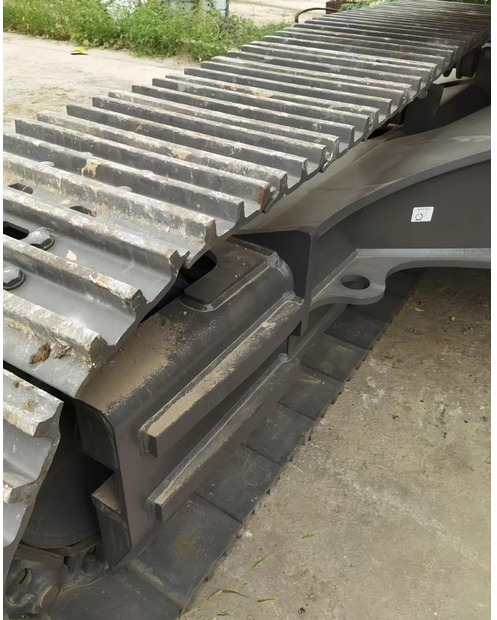 2023 Volvo EC380 - Pásové rýpadlo: obrázok 2 2023 Volvo EC380 - Pásové rýpadlo: obrázok 2