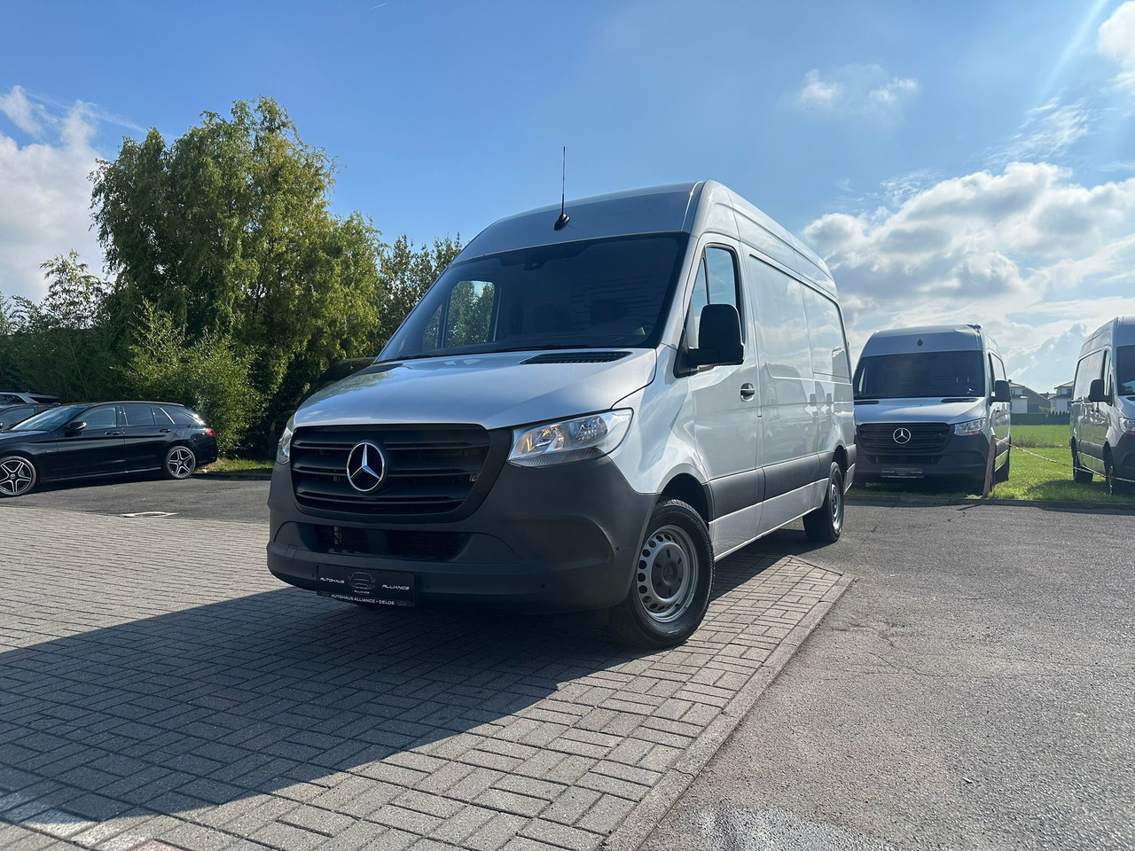 MERCEDES-BENZ Sprinter - Furgon: obrázok 2 MERCEDES-BENZ Sprinter - Furgon: obrázok 2