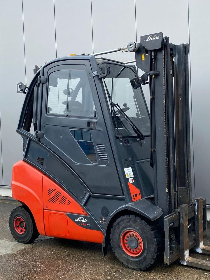 Linde Linde H 35 T - 6.012 h - Seitenschieber - - Plynový vysokozdvižný vozík: obrázok 4 Linde Linde H 35 T - 6.012 h - Seitenschieber - - Plynový vysokozdvižný vozík: obrázok 4