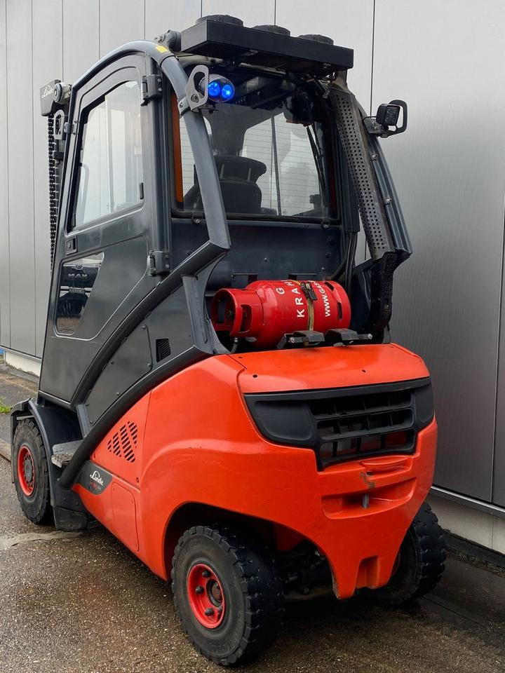 Linde Linde H 35 T - 6.012 h - Seitenschieber - - Plynový vysokozdvižný vozík: obrázok 3 Linde Linde H 35 T - 6.012 h - Seitenschieber - - Plynový vysokozdvižný vozík: obrázok 3