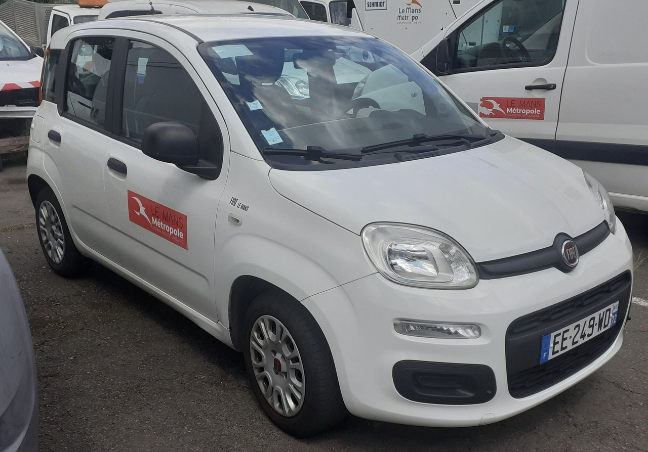 EE-249-72 - FIAT Panda Easy 1.2 - Automobil: obrázok 1 EE-249-72 - FIAT Panda Easy 1.2 - Automobil: obrázok 1