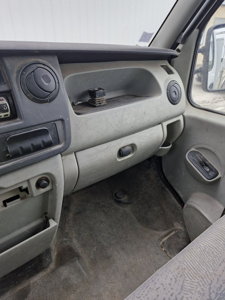 Renault Mascott  3.5T- (Disponible à compter du 24/11/2025) 3 places avec benne basculante hydraulique. BEG. Vendu sans CT. Véhicule roulant. Entretien régulier. Arrêté début 2025 pour souci passage d - Dodávka sklápač: obrázok 4 Renault Mascott  3.5T- (Disponible à compter du 24/11/2025) 3 places avec benne basculante hydraulique. BEG. Vendu sans CT. Véhicule roulant. Entretien régulier. Arrêté début 2025 pour souci passage d - Dodávka sklápač: obrázok 4