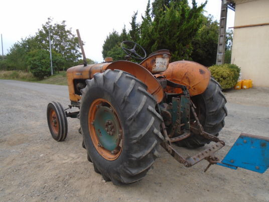 Someca super 40 - Traktor: obrázok 5 Someca super 40 - Traktor: obrázok 5