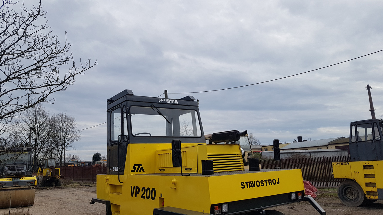 Stavostroj Remasz VP200 - Pneumatikový valec: obrázok 1 Stavostroj Remasz VP200 - Pneumatikový valec: obrázok 1