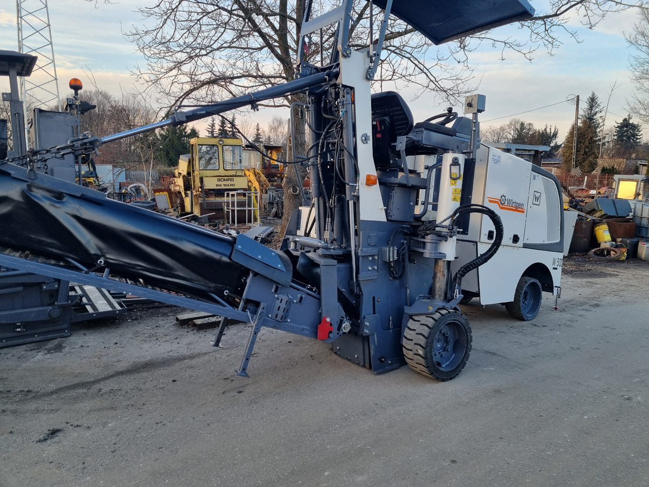 WIRTGEN W 50 DC - Cestná fréza: obrázok 2 WIRTGEN W 50 DC - Cestná fréza: obrázok 2