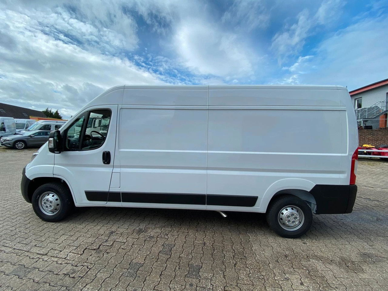 Opel Movano Cargo - Furgon: obrázok 2 Opel Movano Cargo - Furgon: obrázok 2