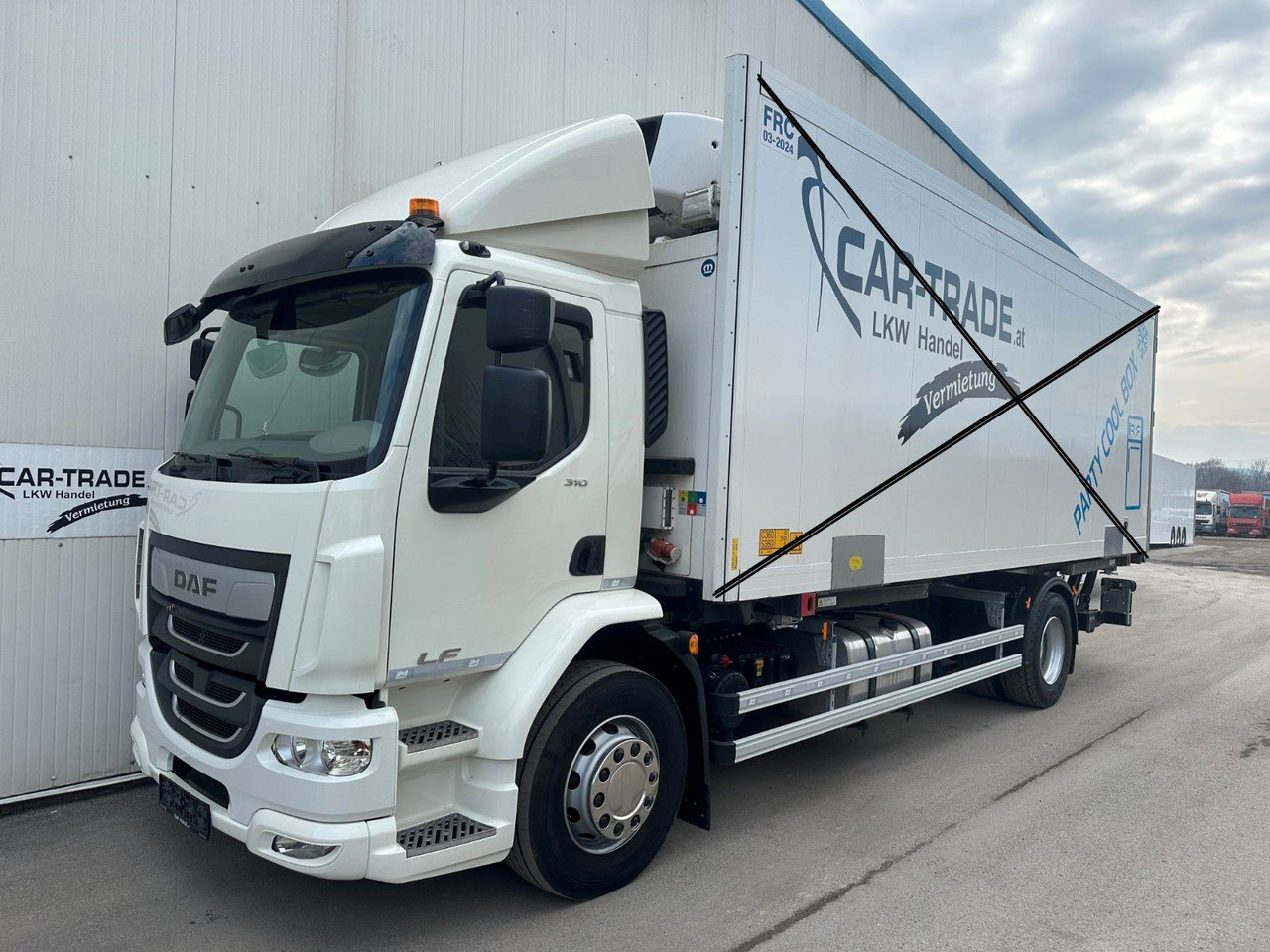 DAF LF 310 8G LBW Bär2T 3J-Garatnie DAF LF 310 8G LBW Bär2T 3J-Garatnie - Kontejnérový podvozek/ Výměnná nástavba: obrázok 3 DAF LF 310 8G LBW Bär2T 3J-Garatnie DAF LF 310 8G LBW Bär2T 3J-Garatnie - Kontejnérový podvozek/ Výměnná nástavba: obrázok 3