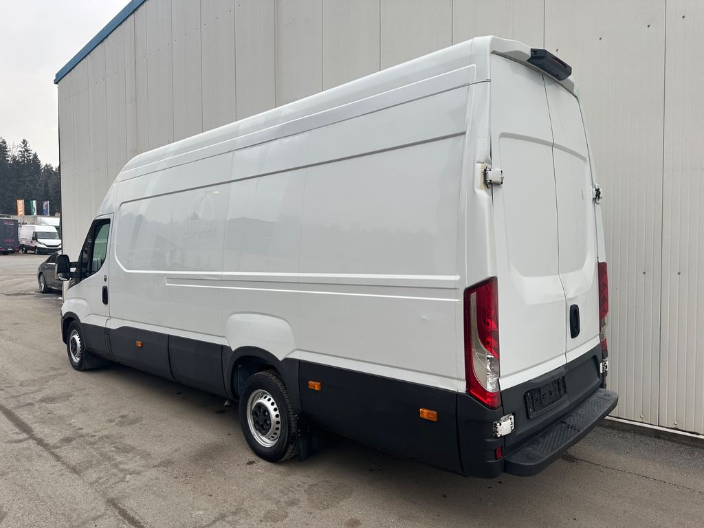 Iveco Daily 35S14 HiMatic L4H3 Maxi Iveco Daily 35S14 HiMatic L4H3 Maxi - Furgon: obrázok 3 Iveco Daily 35S14 HiMatic L4H3 Maxi Iveco Daily 35S14 HiMatic L4H3 Maxi - Furgon: obrázok 3