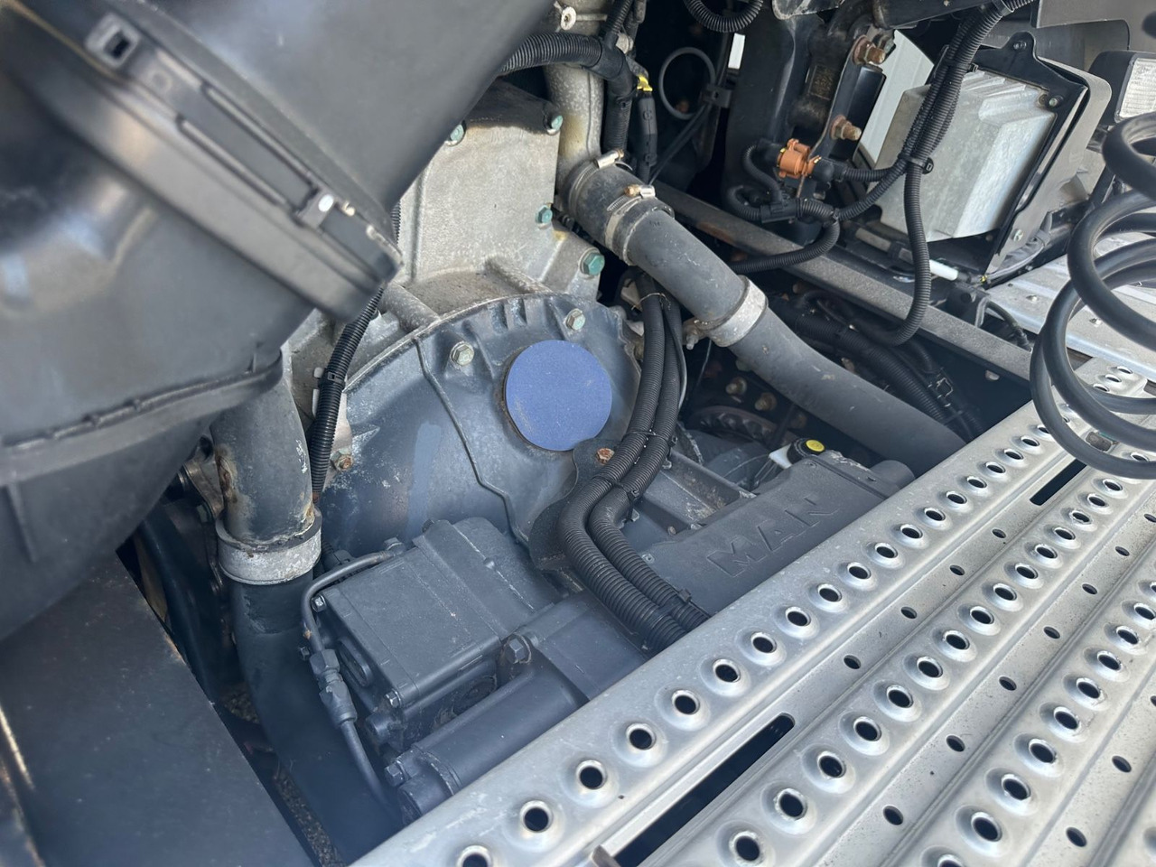 MAN TGX 18.460 XXL Intarder/Standklima - Ťahač: obrázok 5 MAN TGX 18.460 XXL Intarder/Standklima - Ťahač: obrázok 5