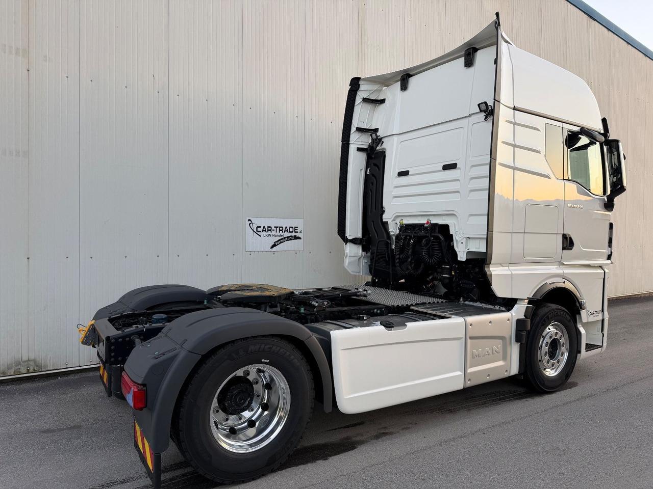 MAN TGX18.540 ALU/LED/2-Hyd - Ťahač: obrázok 3 MAN TGX18.540 ALU/LED/2-Hyd - Ťahač: obrázok 3