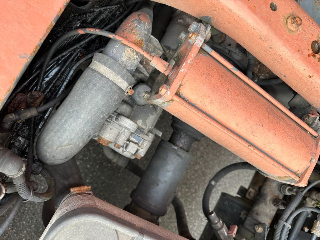 Scania 144/530 Retarder Schalter Scania 144/530 Retarder Schalter - Ťahač: obrázok 5 Scania 144/530 Retarder Schalter Scania 144/530 Retarder Schalter - Ťahač: obrázok 5