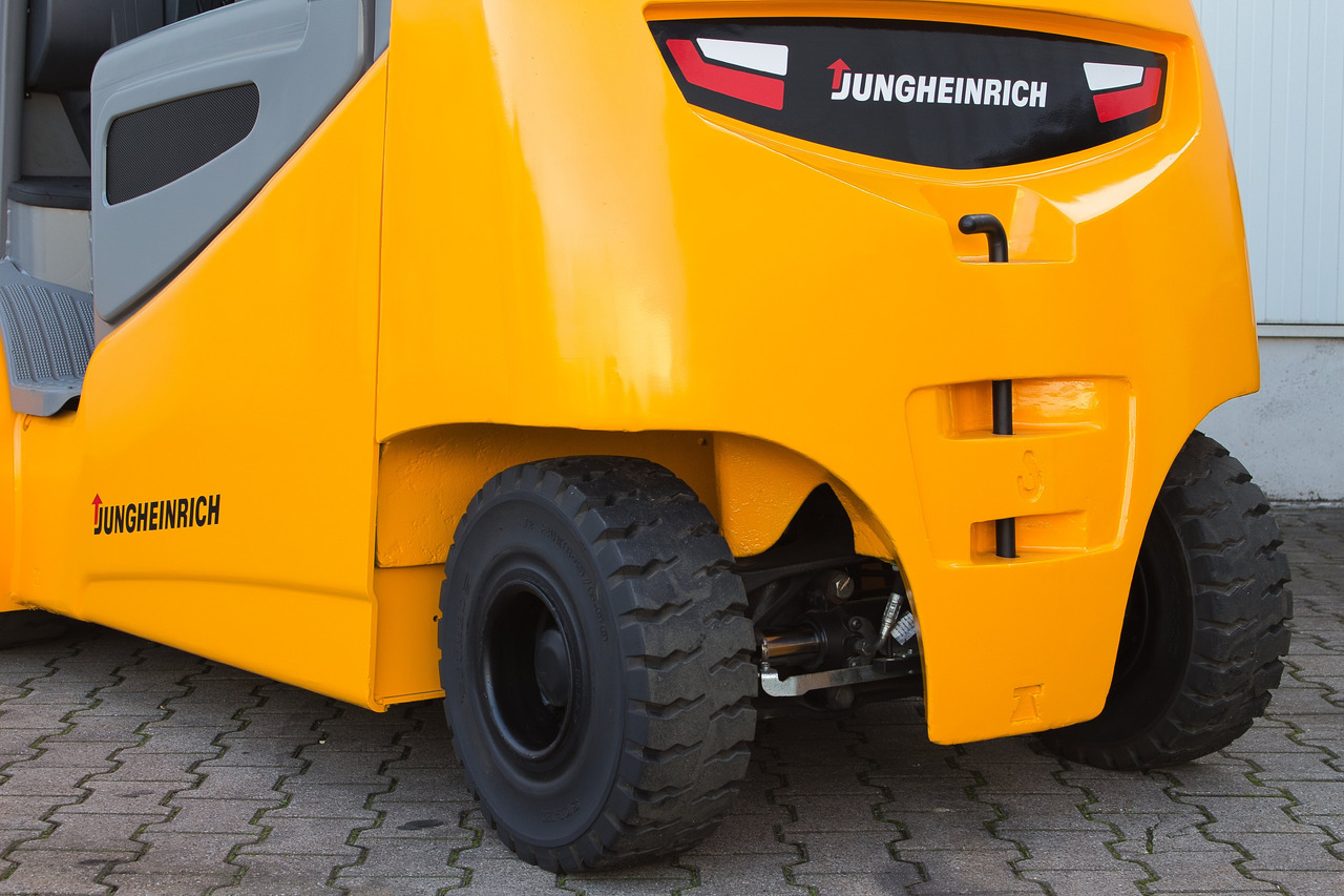 JUNGHEINRICH EFG545 - Triplex - 100% Kapazität - Bj. 2022 - 4,5t - Elektrický vysokozdvižný vozík: obrázok 5 JUNGHEINRICH EFG545 - Triplex - 100% Kapazität - Bj. 2022 - 4,5t - Elektrický vysokozdvižný vozík: obrázok 5