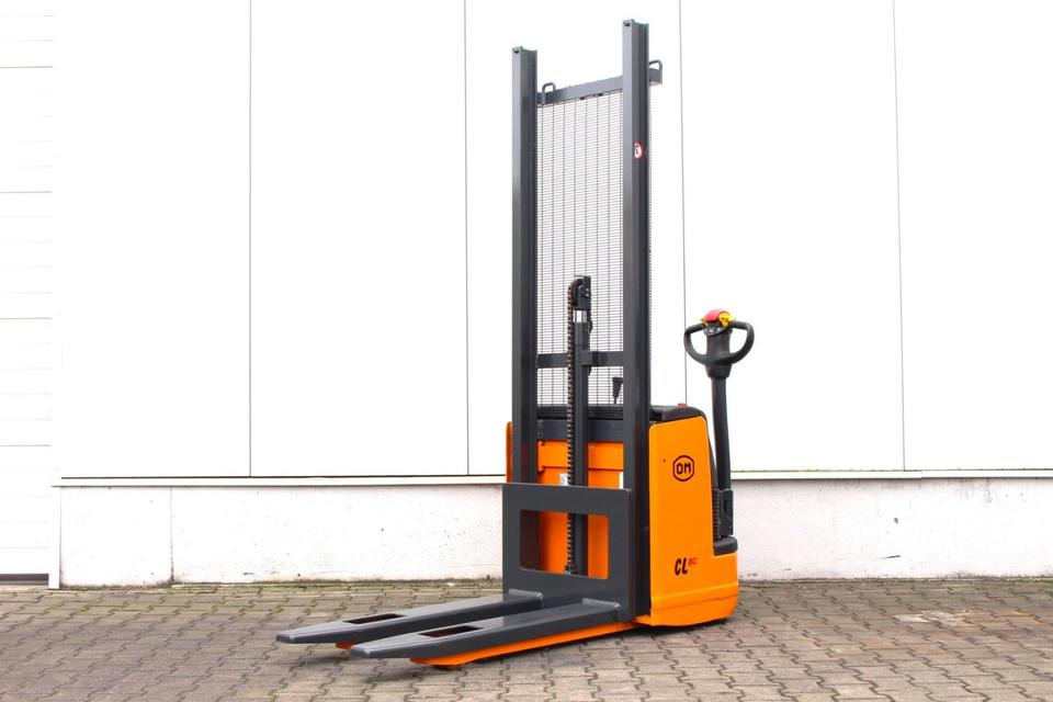 OM CL10,5ac - Batterie NEU - Stohovač: obrázok 1 OM CL10,5ac - Batterie NEU - Stohovač: obrázok 1
