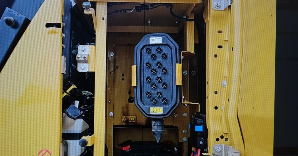 Caterpillar cat 320 - Pásové rýpadlo: obrázok 4 Caterpillar cat 320 - Pásové rýpadlo: obrázok 4